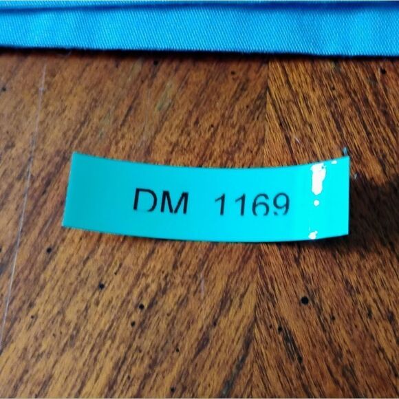 Featherhead Scrubs Top - Size: Medium   (1169) - Picture 5 of 5